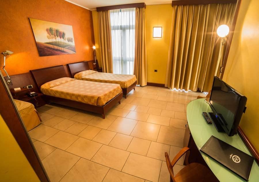 Albergo Ristorante San Marco Carmagnola Esterno foto