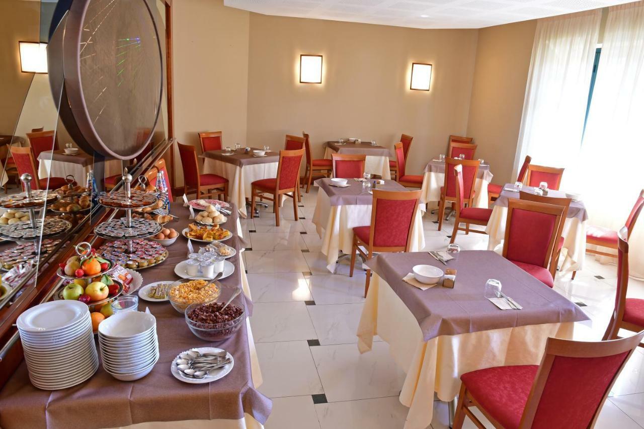Albergo Ristorante San Marco Carmagnola Esterno foto